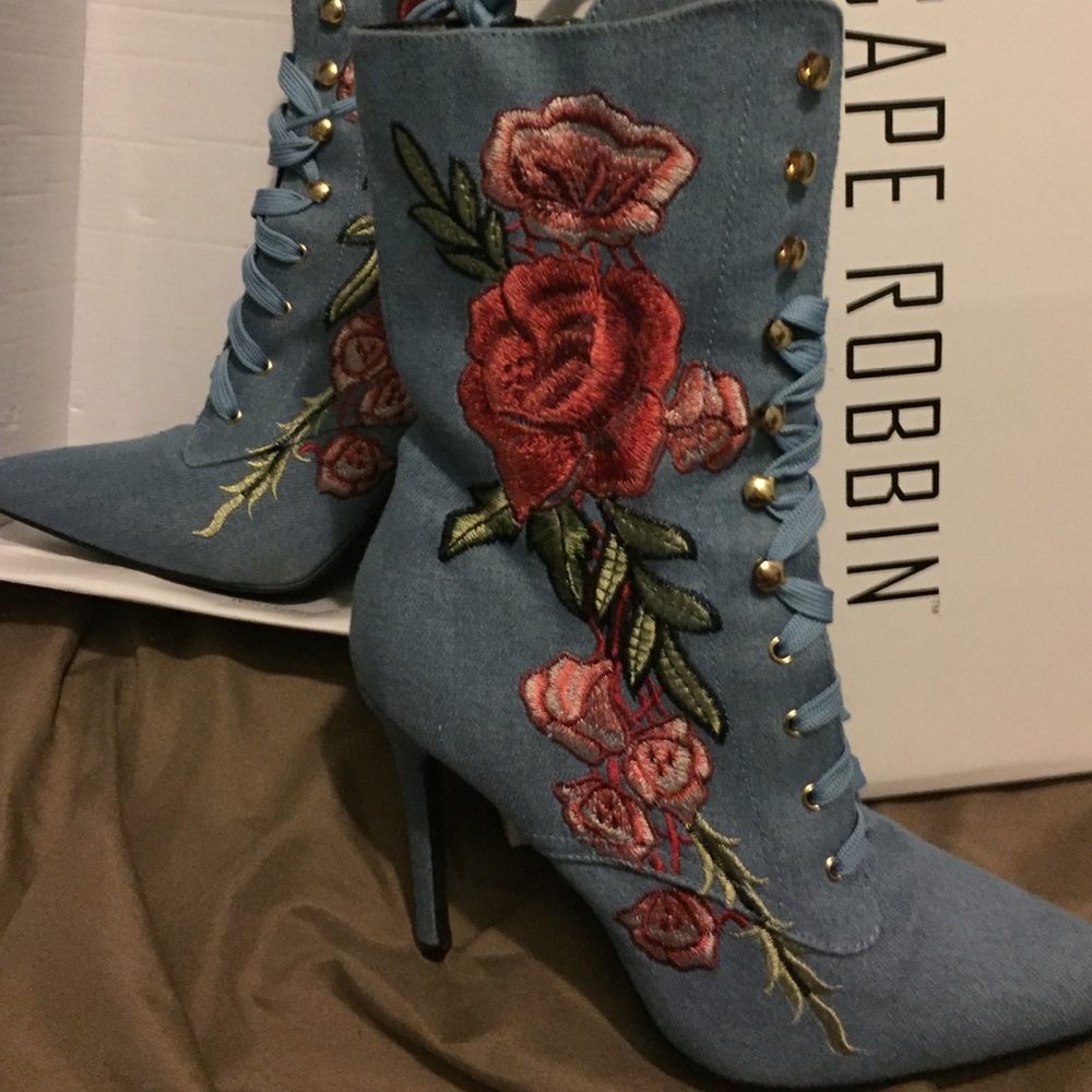 Size 9 denim boots stiletto